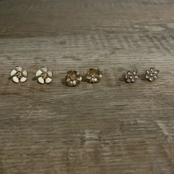 5/$10 DEAL 💰 - Picture 1 of 3